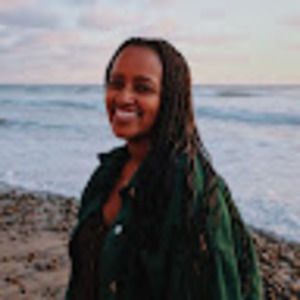 Meet your Posher, Leah